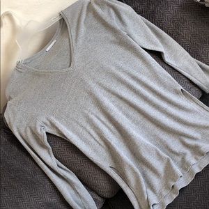 Grey long sleeve sweatshirt